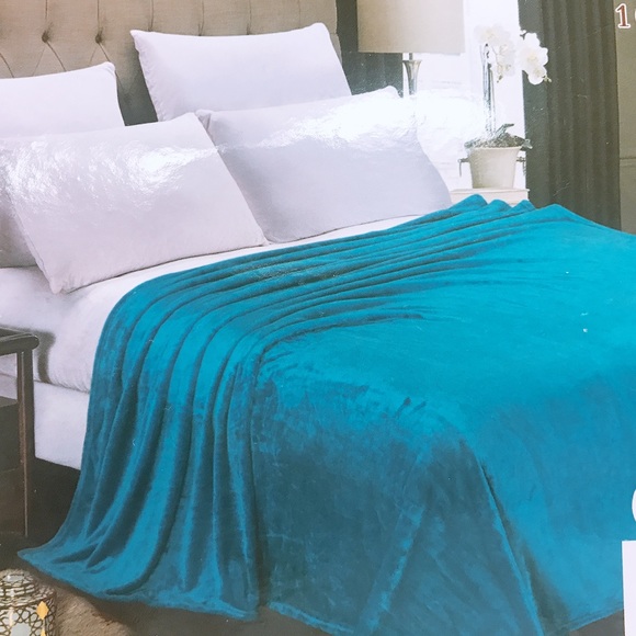 Other - Turquoise Blue Micro Plush Velvet Throw Blanket